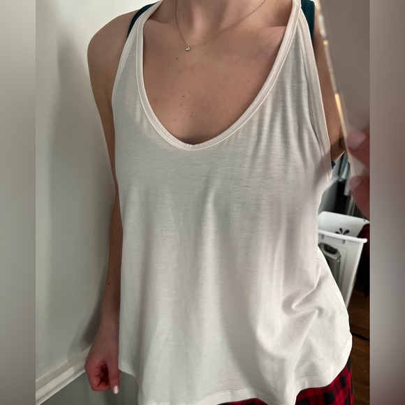 Lululemon tank - Picture 3 of 3